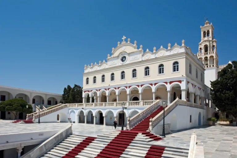 Tinos_panagia_evangelistria_200707_04