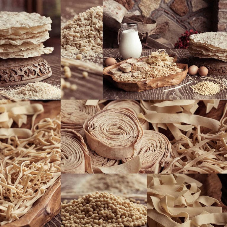 hilopites pasta and pitta bread at Ktima Perek workshop