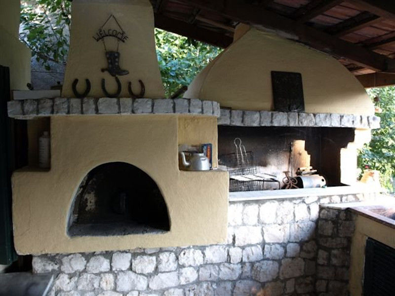 stone oven at 'Marianna'