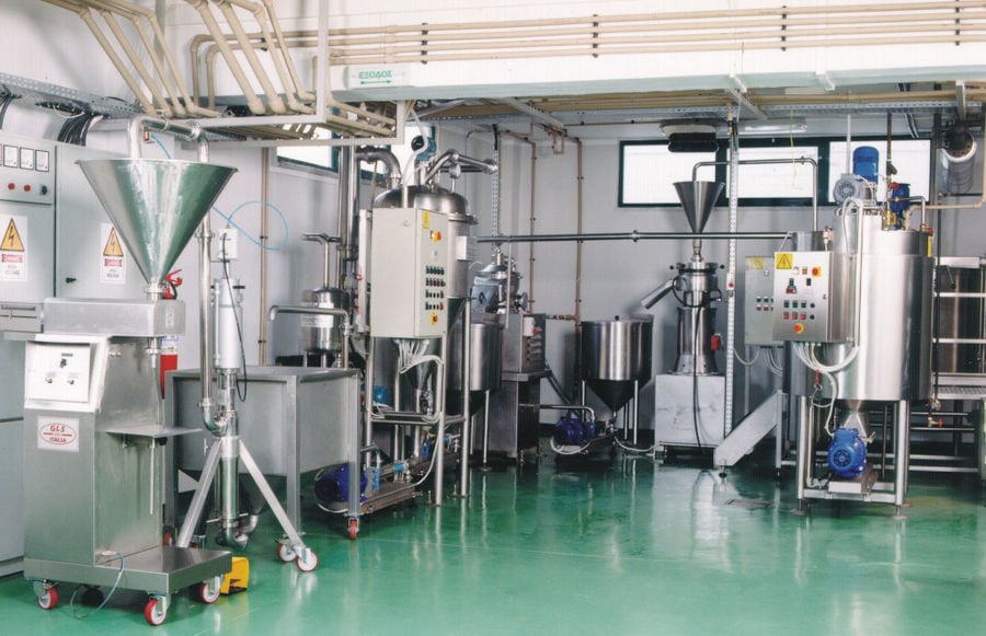 mixer and weighing equipment at 'Pitenis' plant