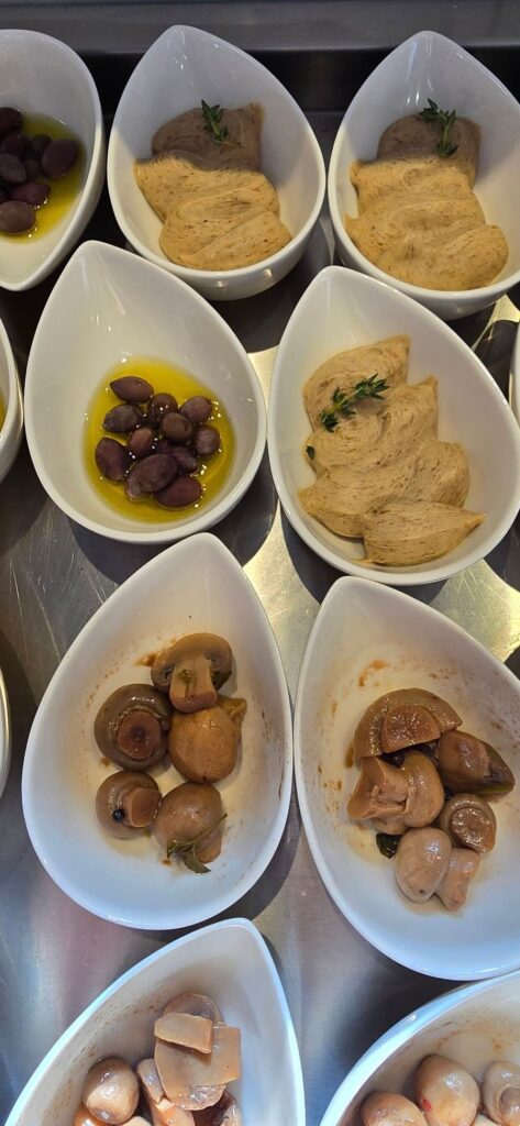 577856269_1243371407821226_3941325469942956648_n (1).jpg