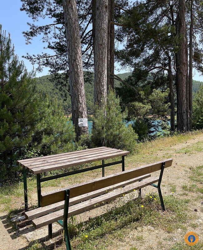 Bench with a table 1 - Gastronomy Tours