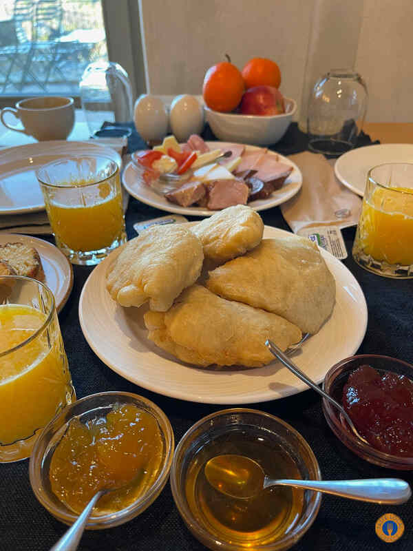 Greek breakfast - Gastronomy Tours