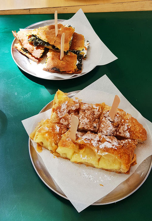 MbaeUwtC_bougatsa and spinach.jpg