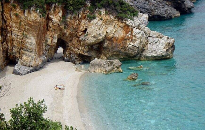 pelion-greece-milopotamos-870x555 (1).jpg